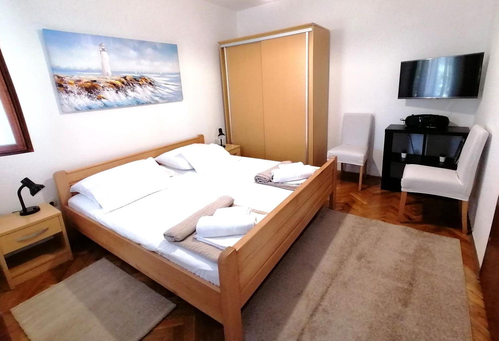 קרק Apartments Miha מראה חיצוני תמונה