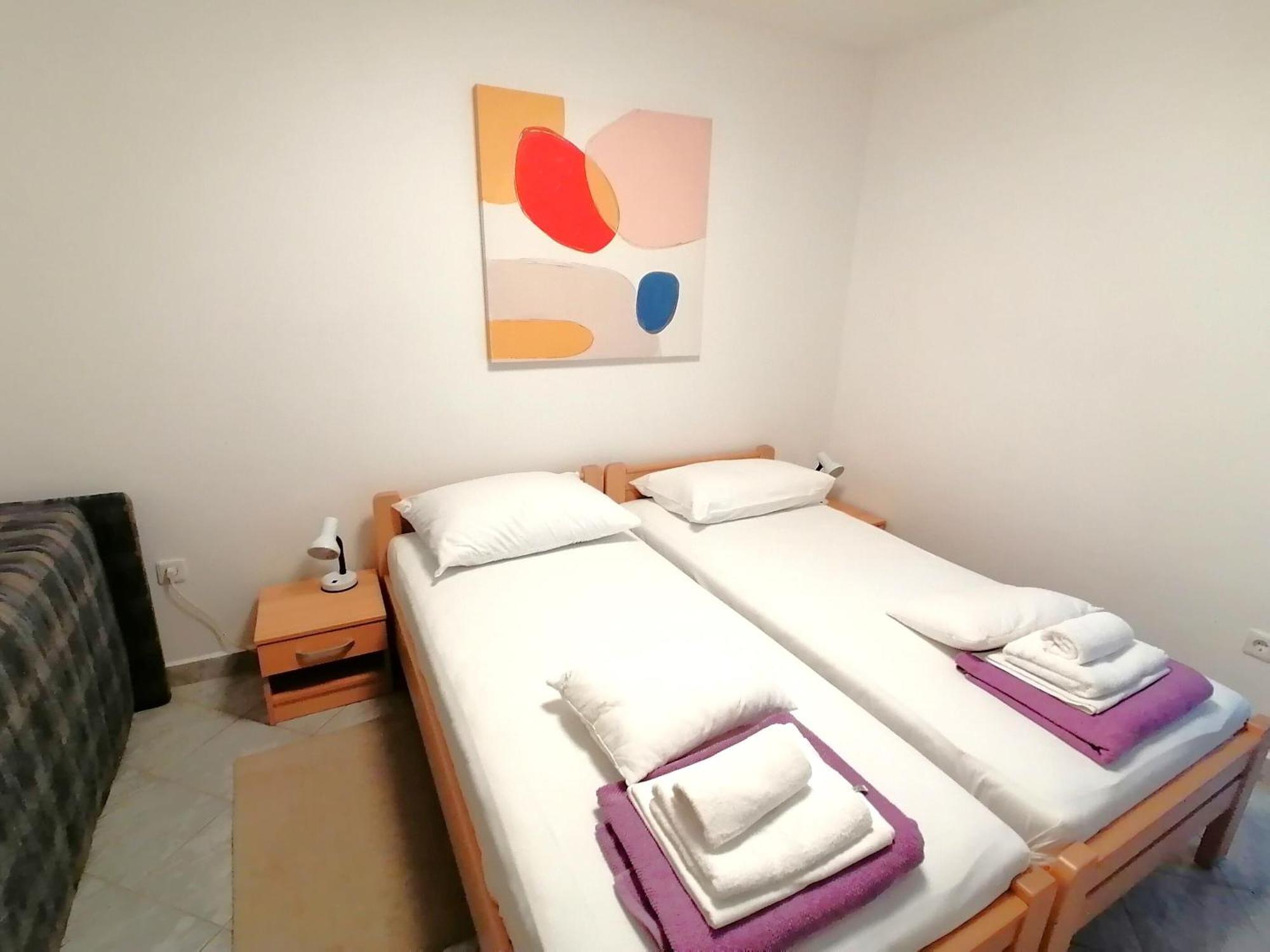 קרק Apartments Miha מראה חיצוני תמונה
