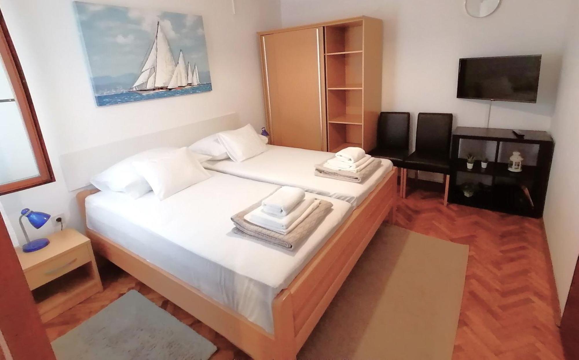 קרק Apartments Miha מראה חיצוני תמונה