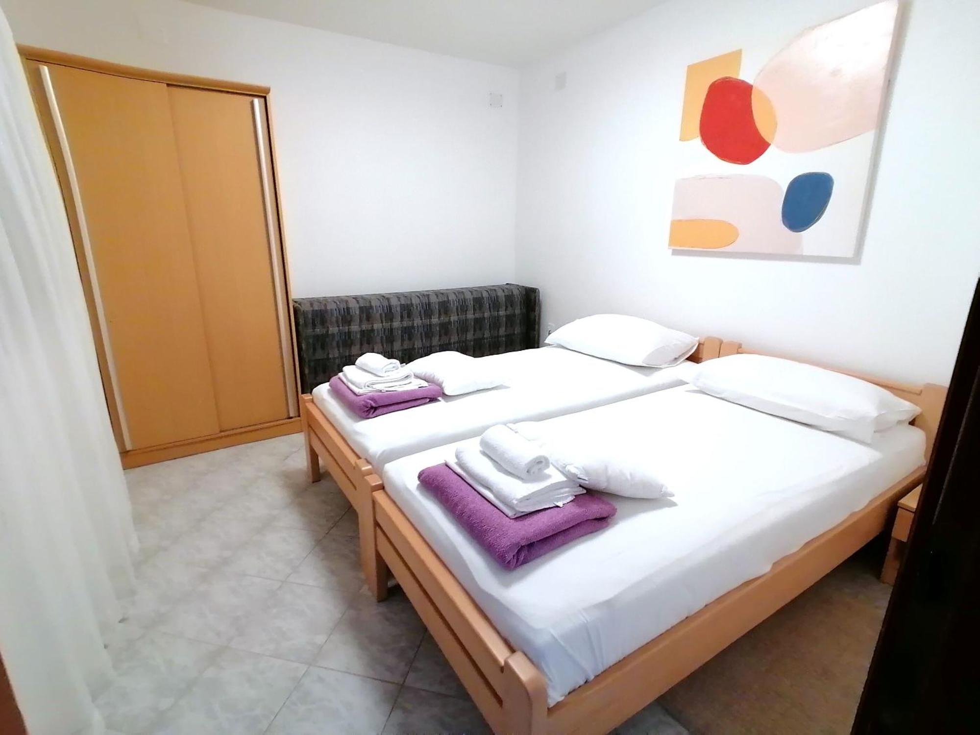 קרק Apartments Miha מראה חיצוני תמונה