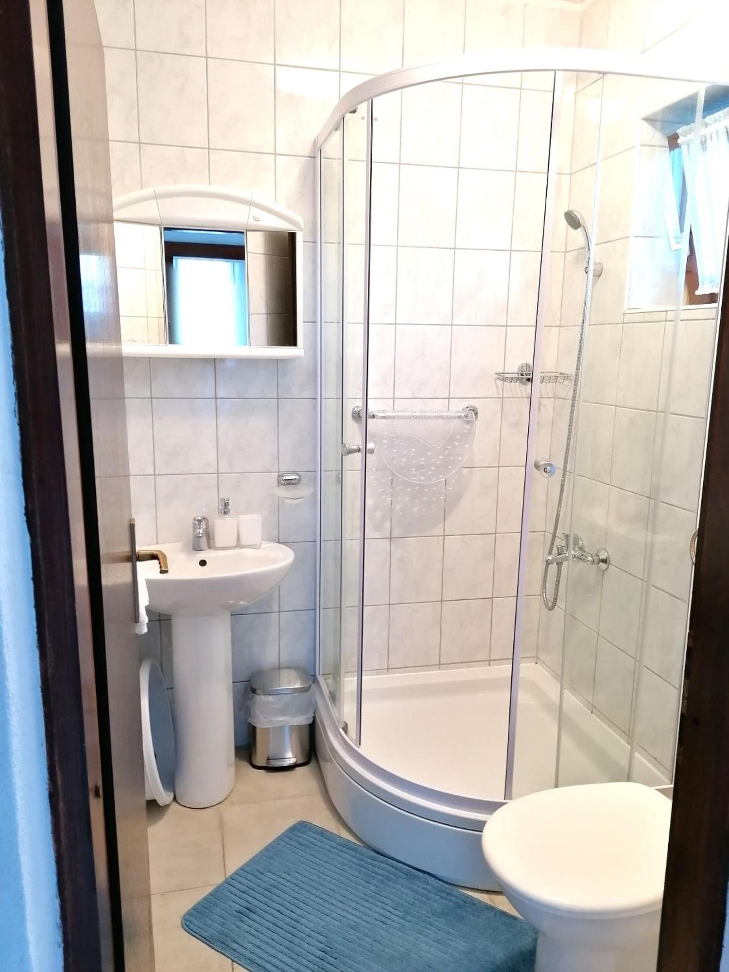 קרק Apartments Miha מראה חיצוני תמונה