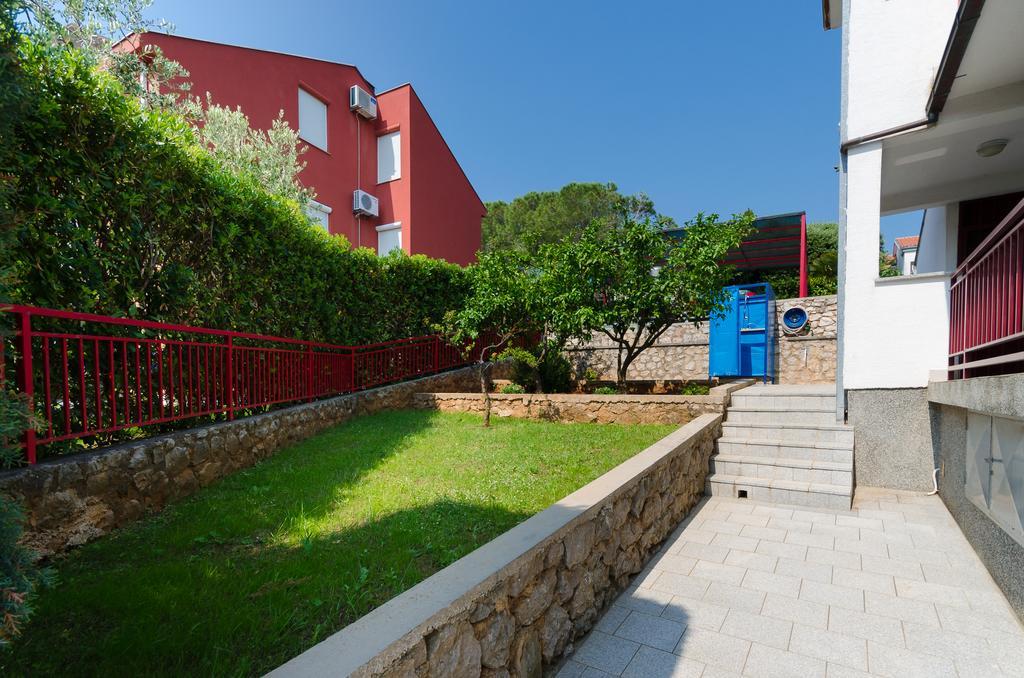 קרק Apartments Miha מראה חיצוני תמונה