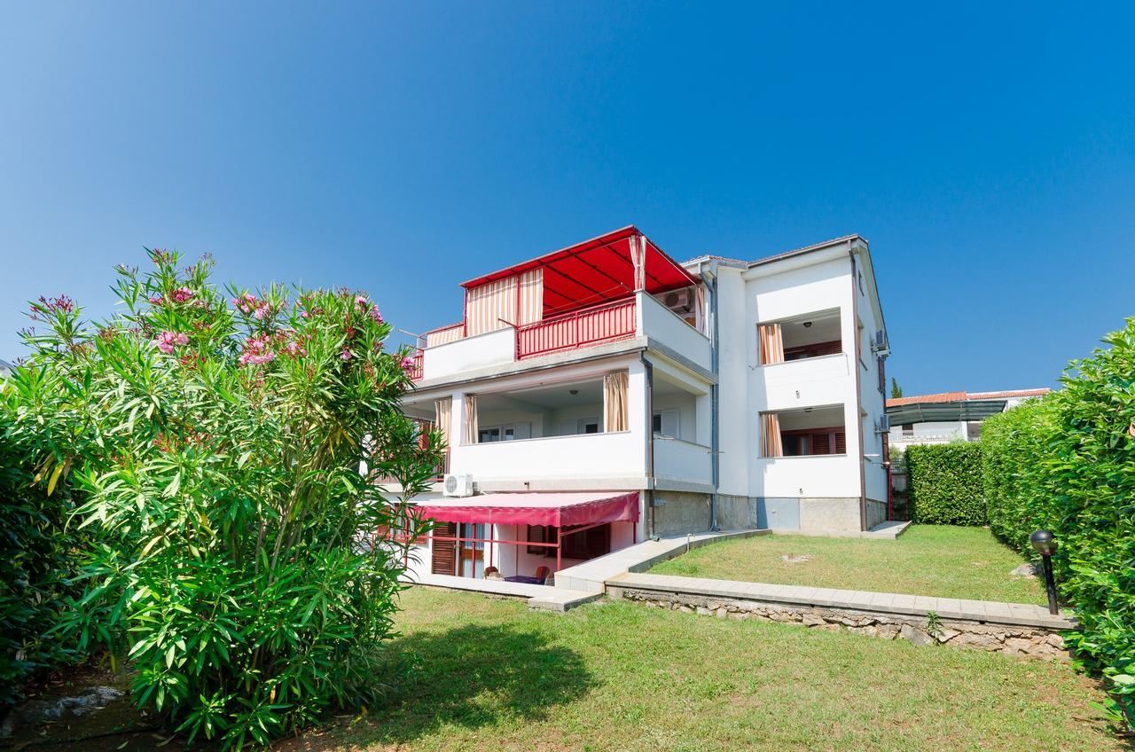 קרק Apartments Miha מראה חיצוני תמונה